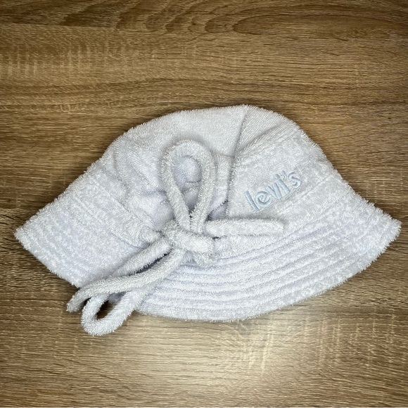 Levi's Terry Bucket Hat with Poster Logo - Picture 4 of 6